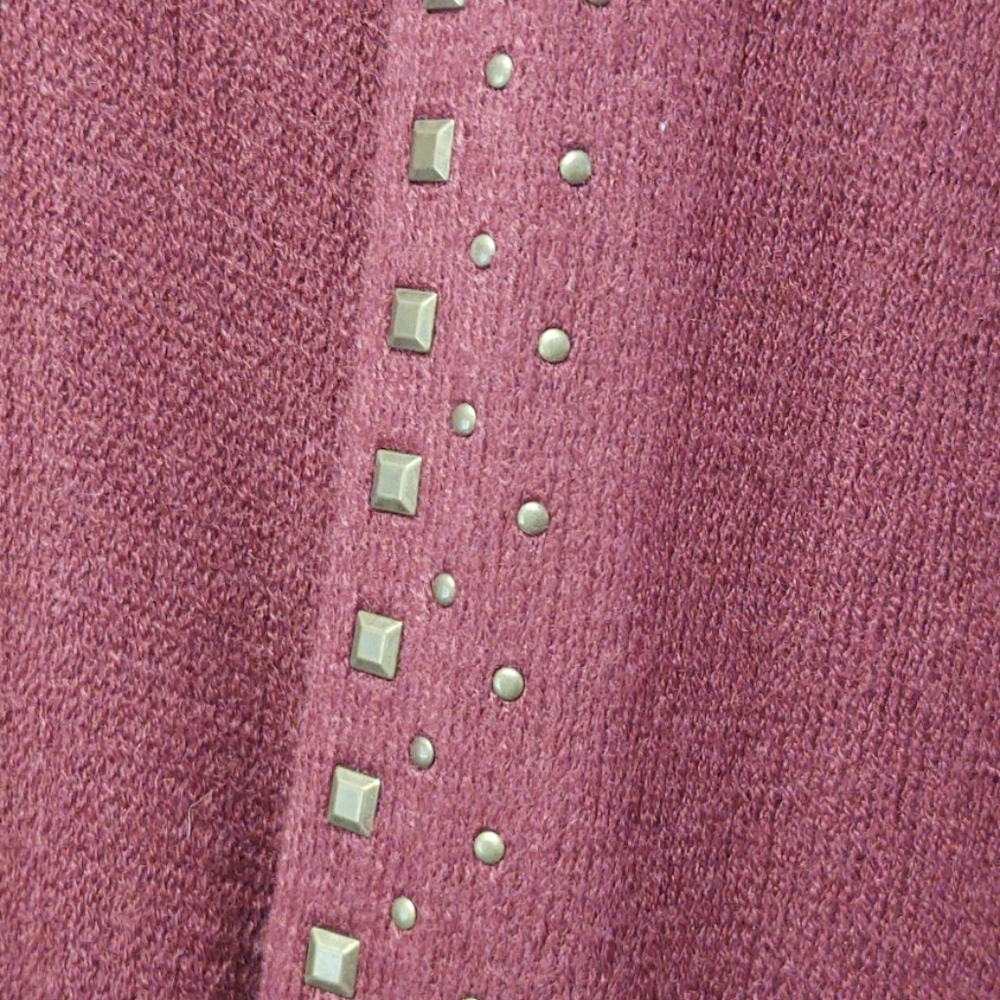 Fringed cape - Picture 3 of 3